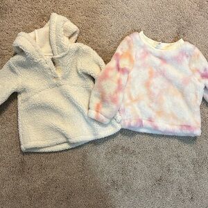 Baby girl size 12-18M sweatshirts
